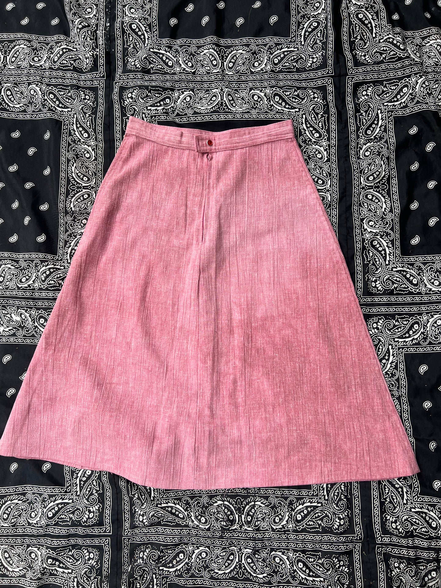 1970s Embroidered Pink Three Piece Set (NL)