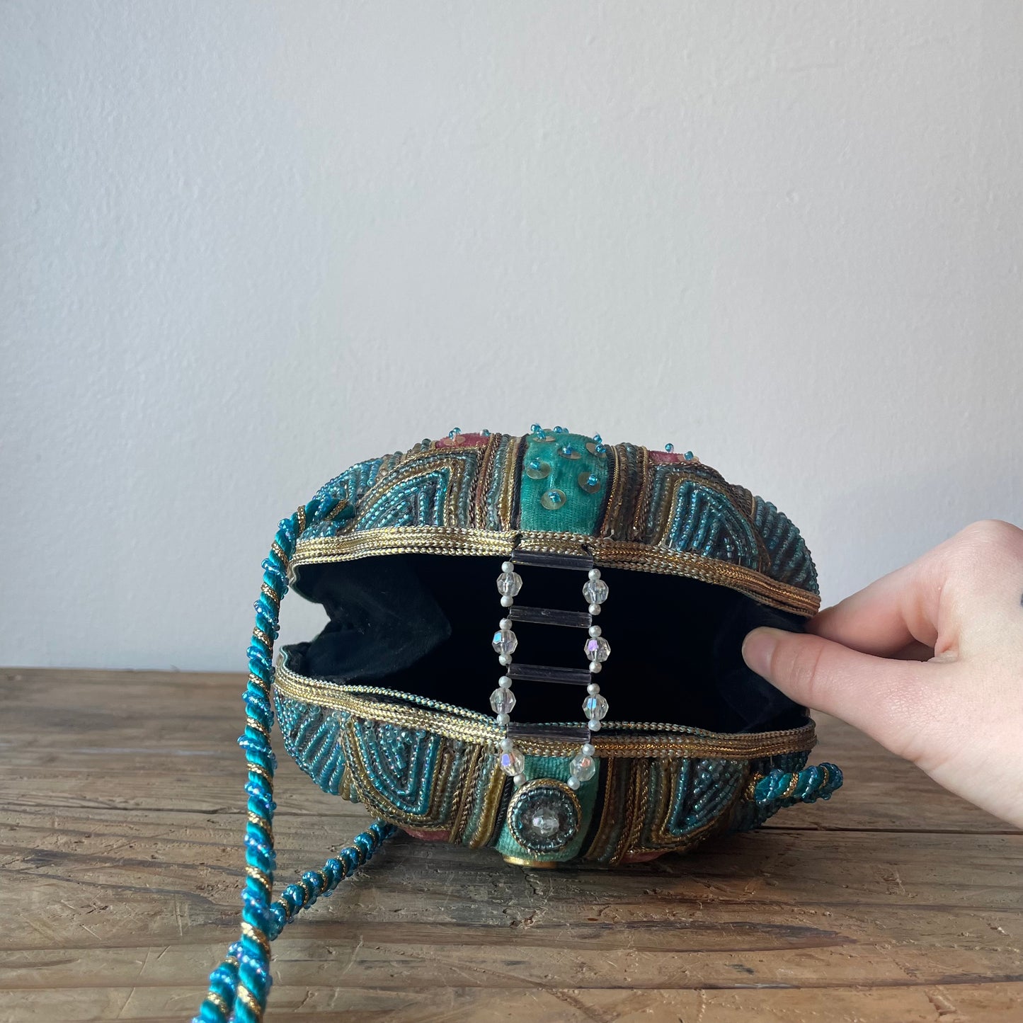 VTG Late 80's Beaded Clasp Bag