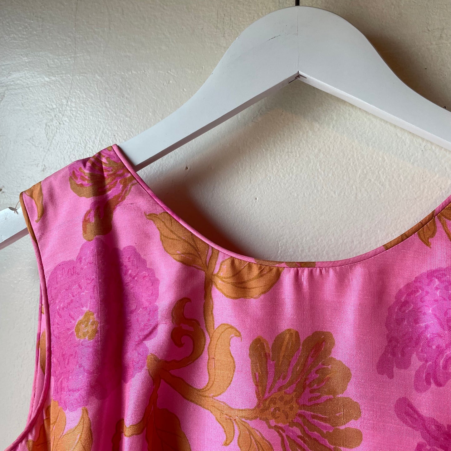 VTG Pure Silk Pink Floral Shift Dress with Belt