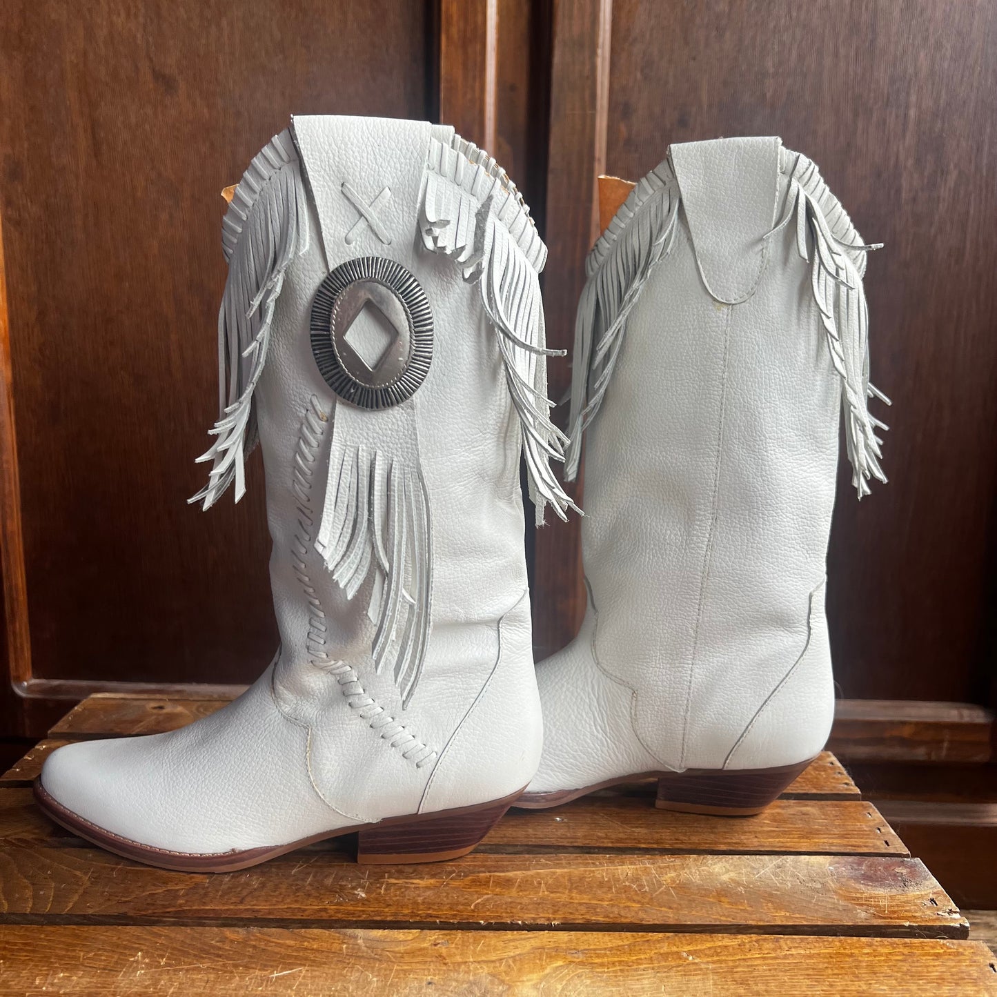 Size 5.5 Circles White Fringe Concho Boots