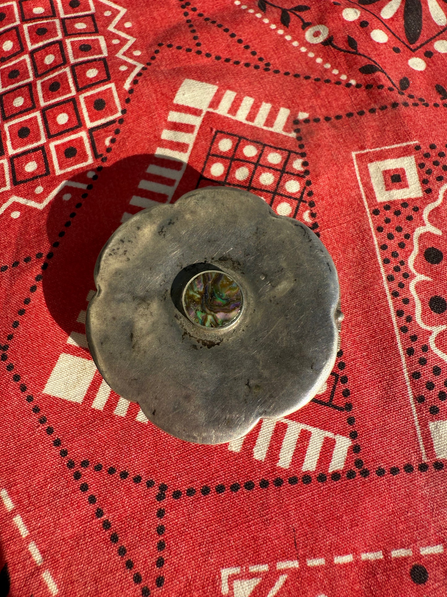 vinatge Mexican sterling and abalone pill box - artist stamped (MA)
