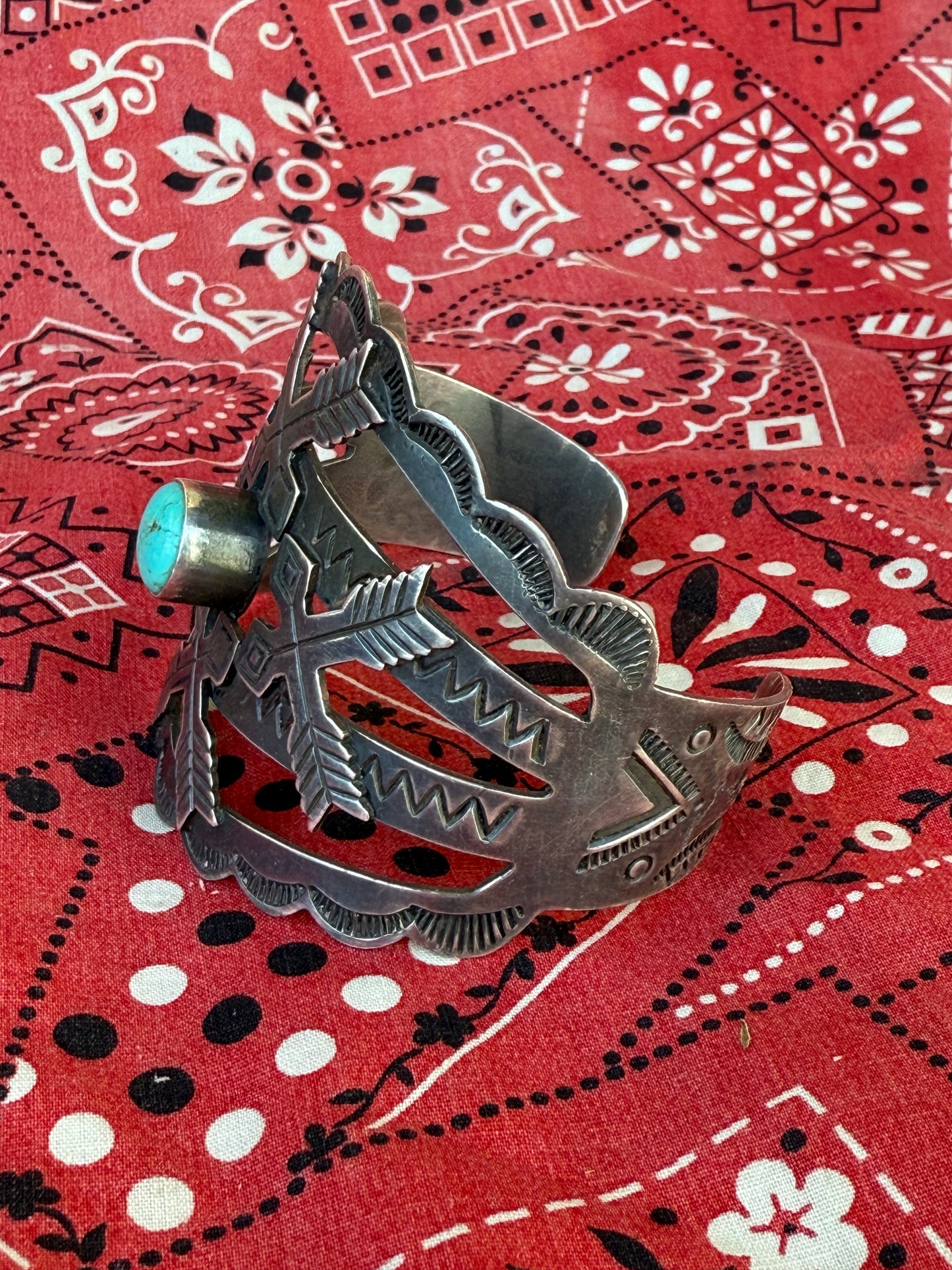 vintage Fred Harvey Era sterling and turquoise crossed arrows cuff (MA)