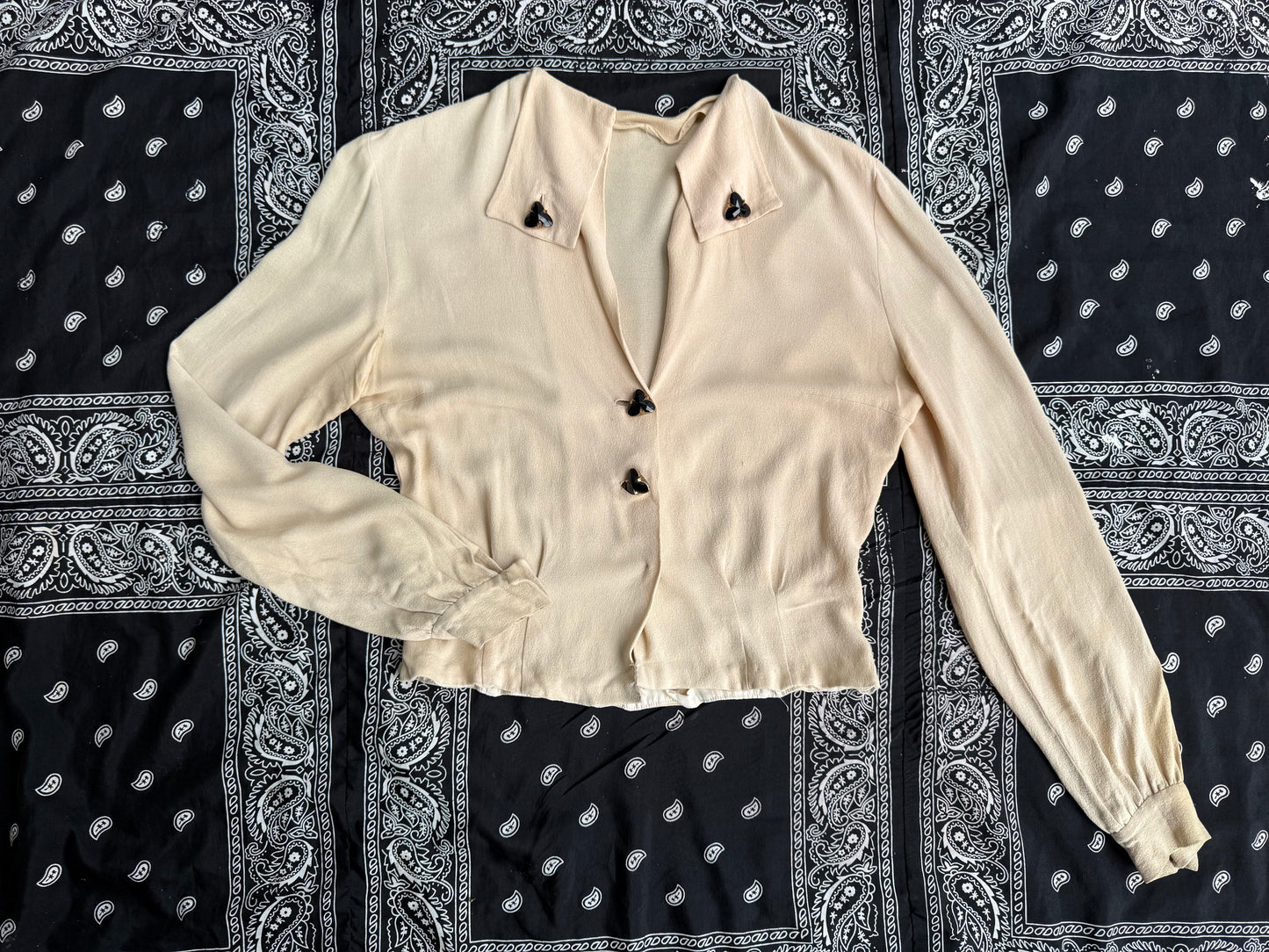 1940s Crepe Blouse w/ Clubs Buttons AS IS