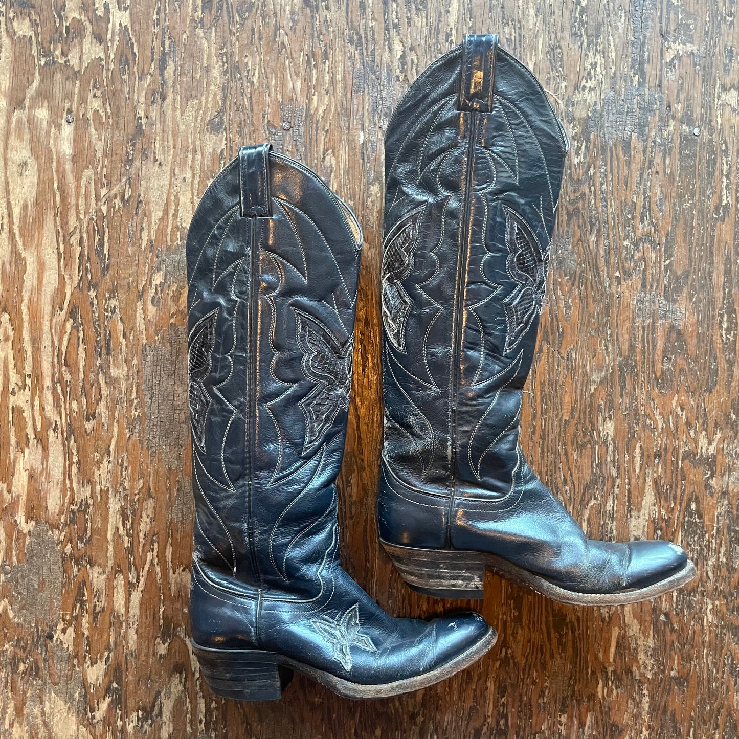 VTG Size 6 Navy Womens Cowboy boots with Butterfly Inlay