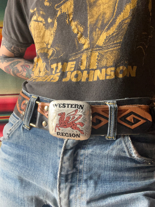 Western Region Mobil Crushed Coral Buckle