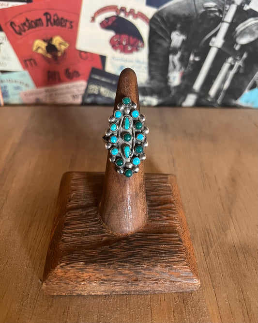 Petite Point Dual Prong Ring