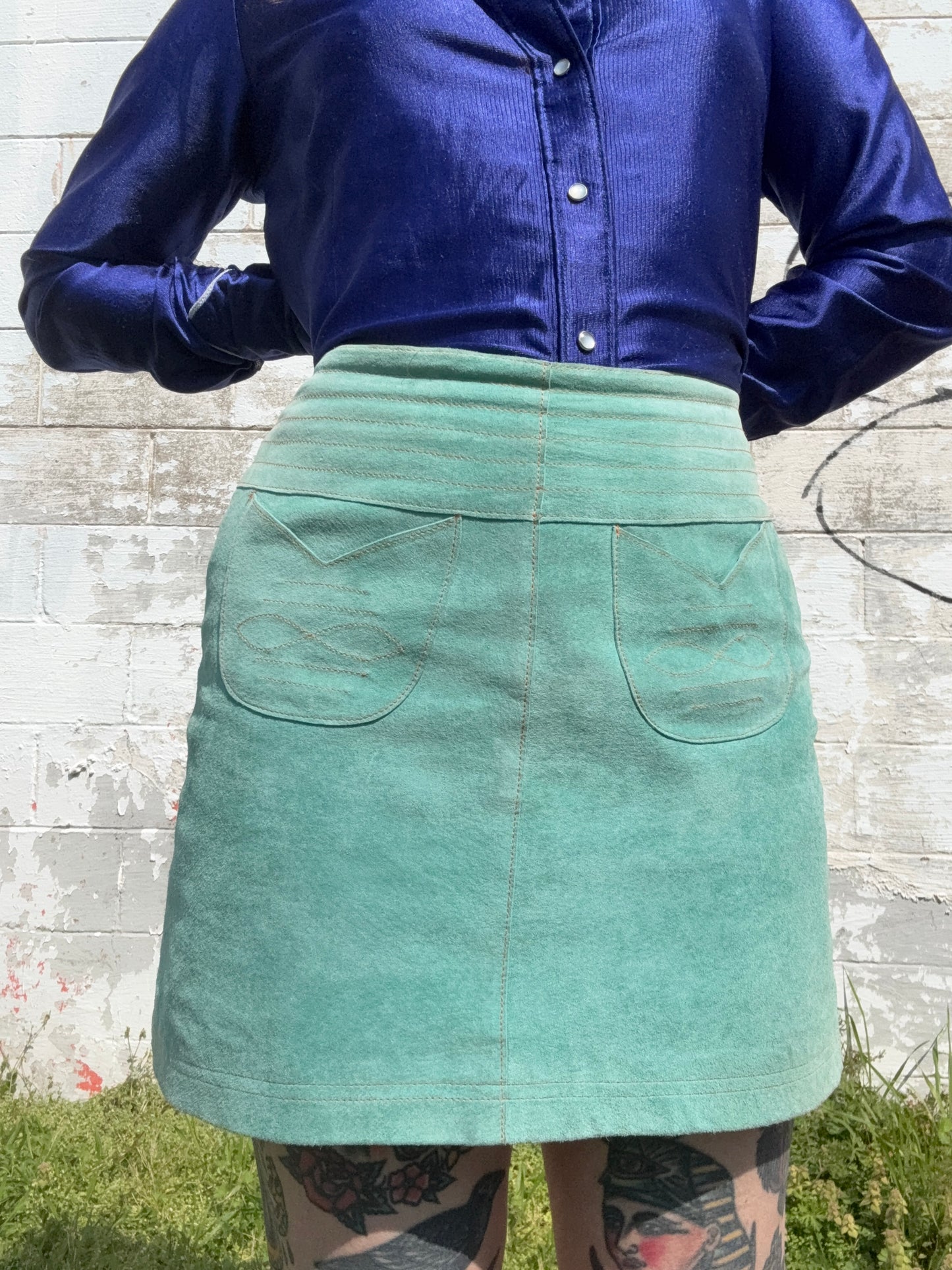 Y2K Teal Suede Skirt (LR)