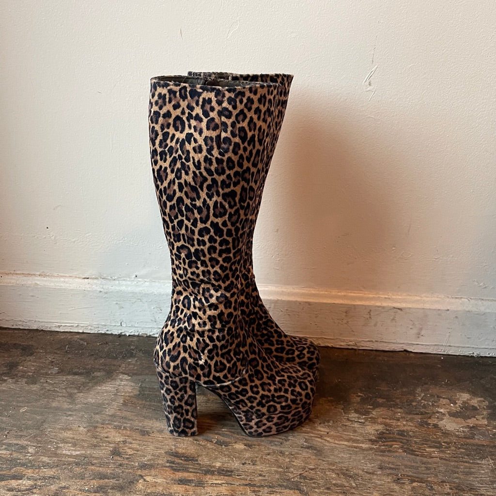 Size 8.5 Custom Cheetah Go Go Boots AS IS