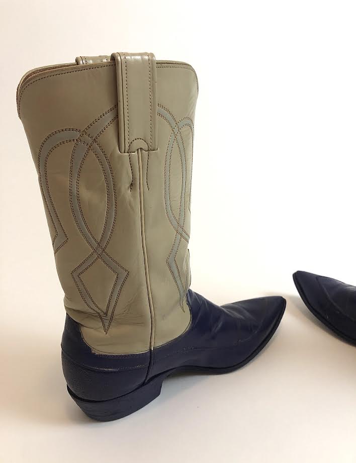 Vtg. Cream & Dark Blue Boots women's 6.5