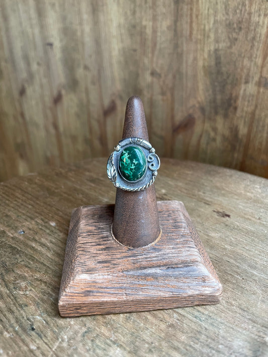 Sterling Silver Jadeite Stone Ring with Feather Detail
