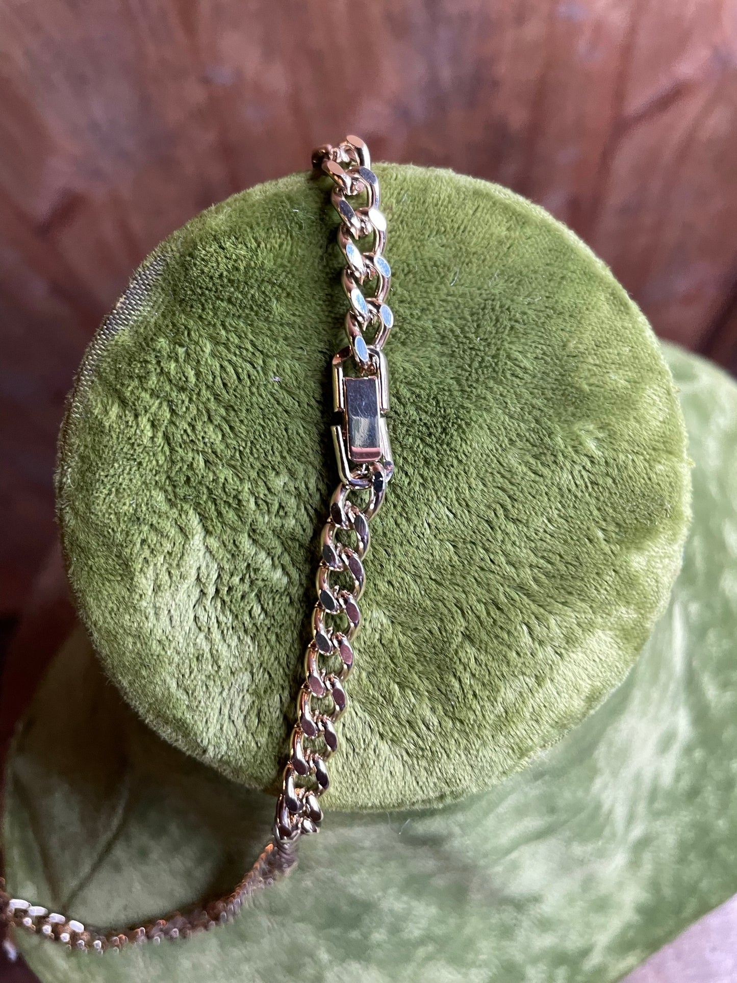 Gold Chainlink Necklace with Eagle Charm