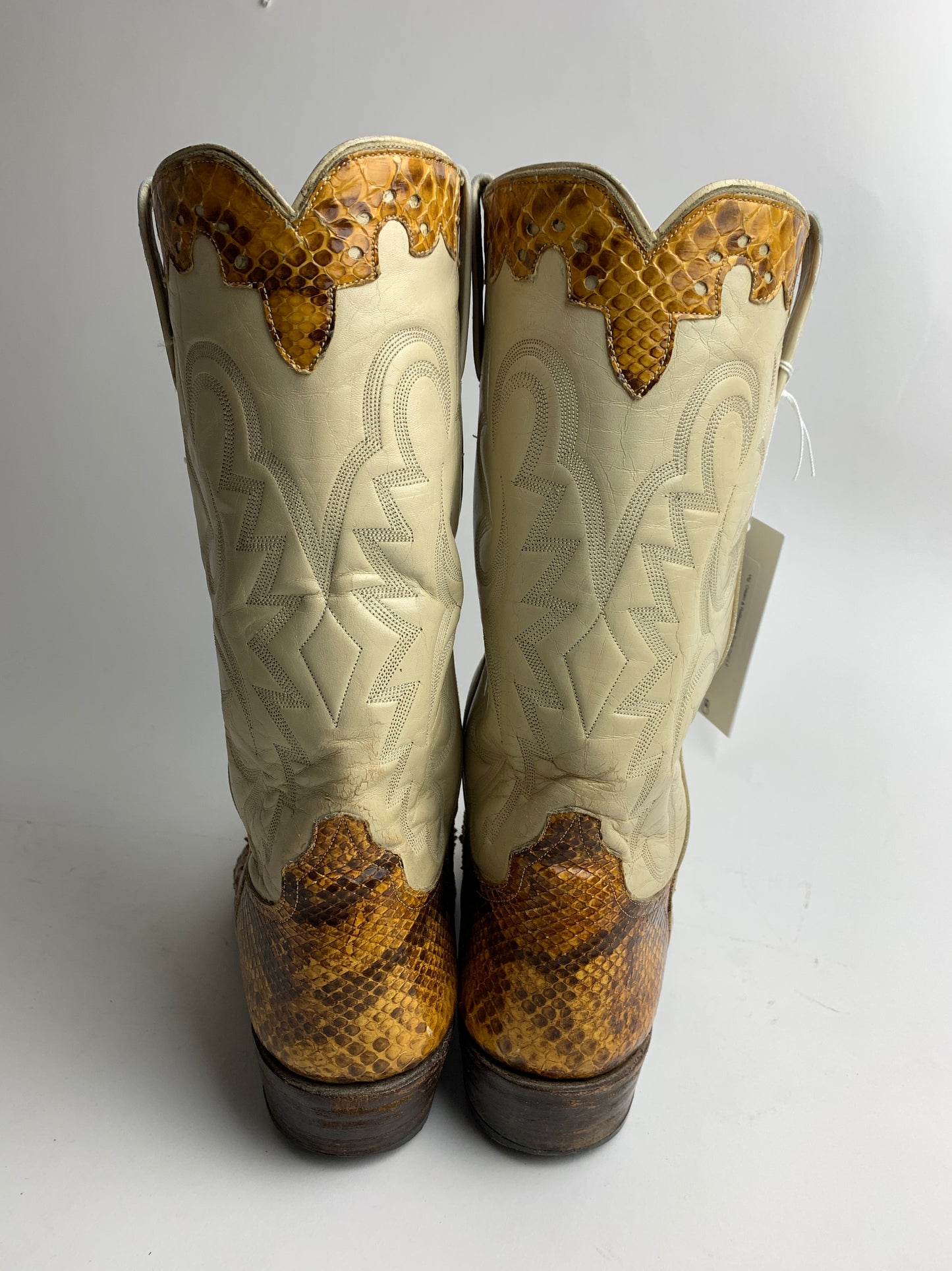 Vtg. Cream & Rattlesnake Boots men's 8