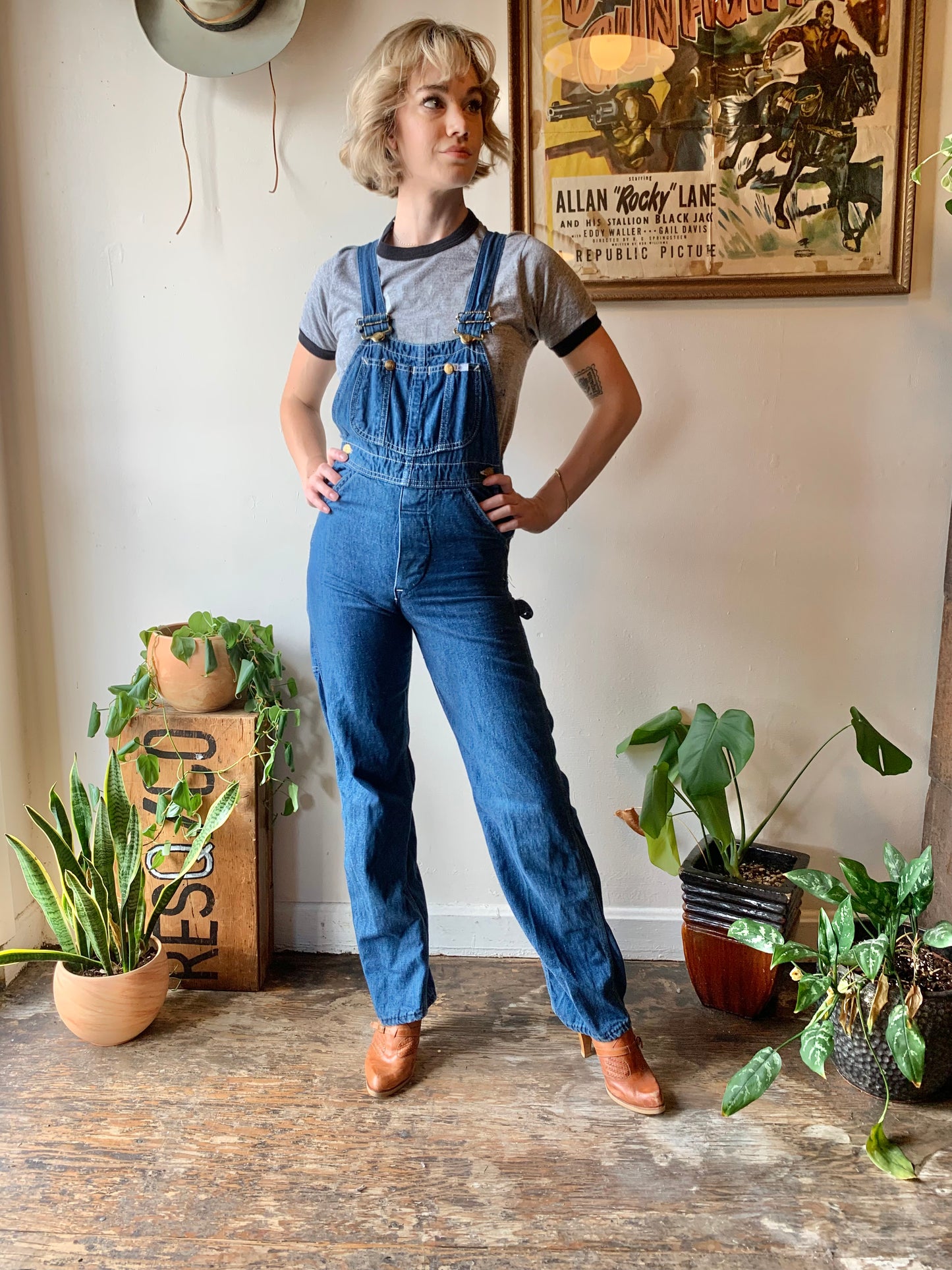 Vtg. Darkwash Lee Overalls Petite (XS)