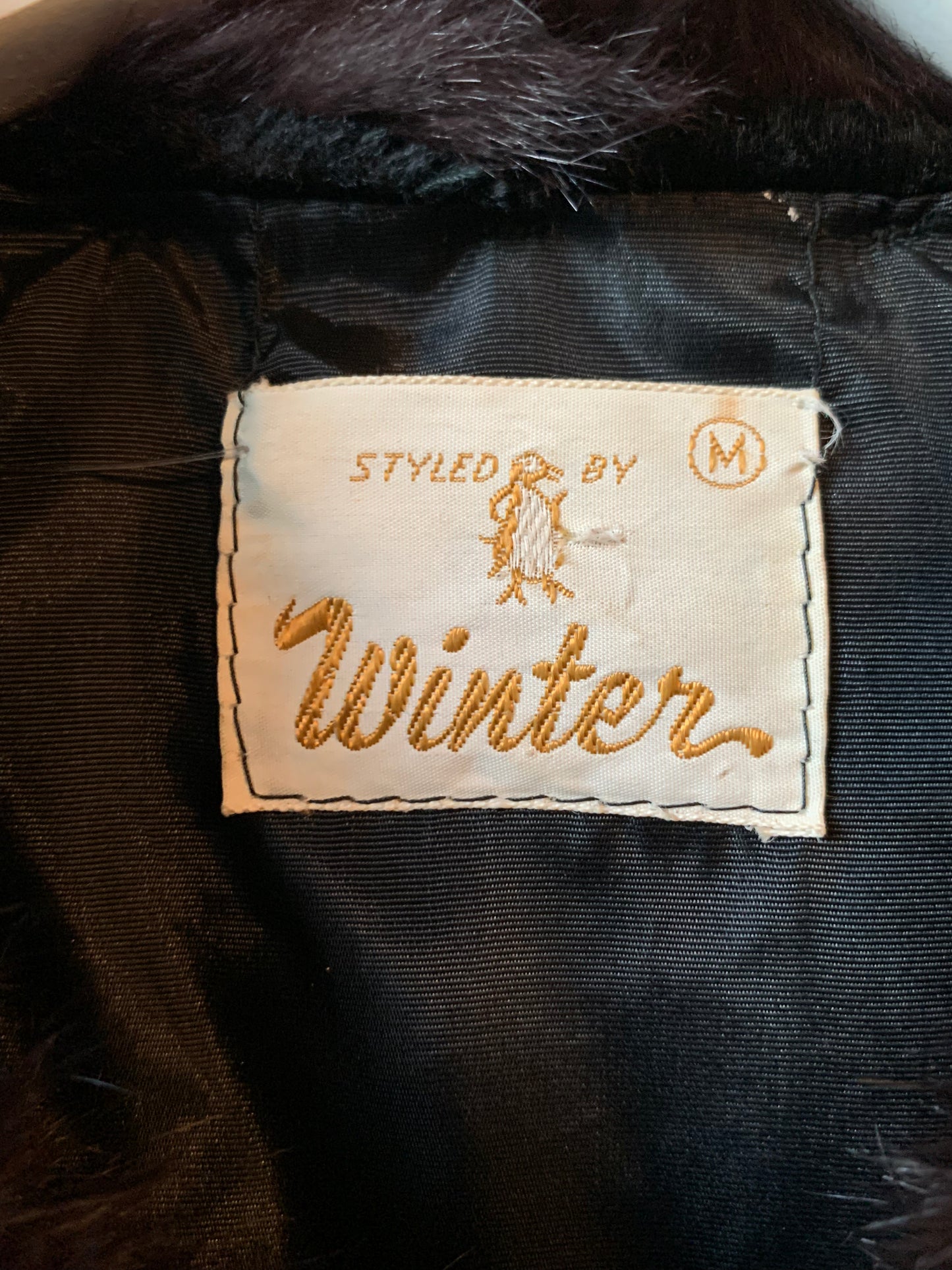 Vintage Sleek Black Rabbit Fur Collar Coat (M)