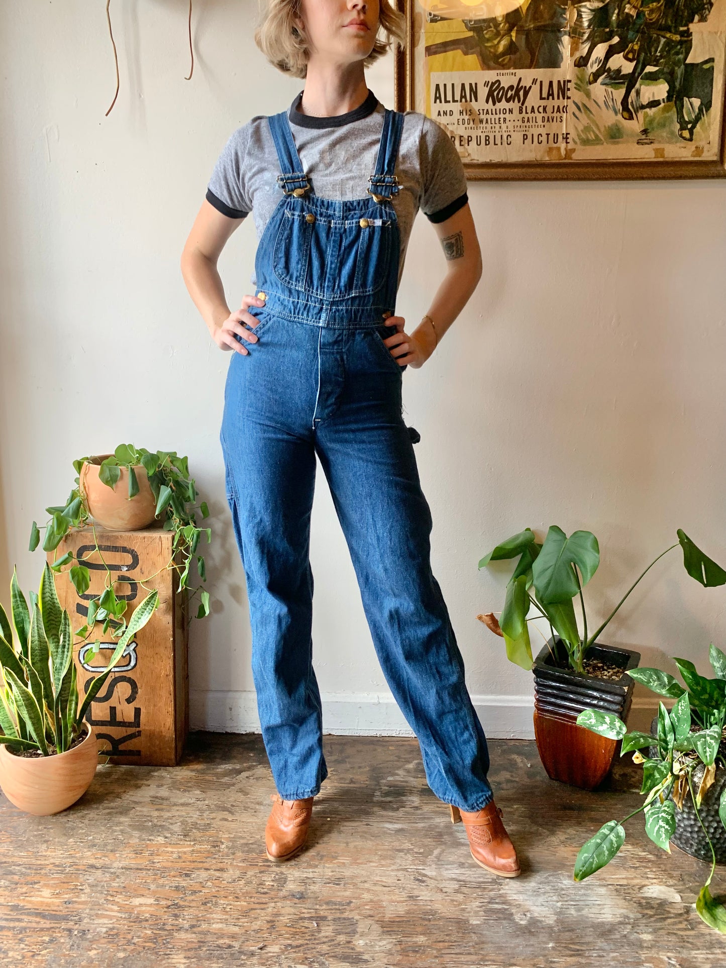 Vtg. Darkwash Lee Overalls Petite (XS)